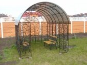 садовая беседка из металла и поликарбоната