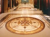 круговой орнамент из напольной плитки