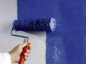Покраска стекловолокнистых обоев